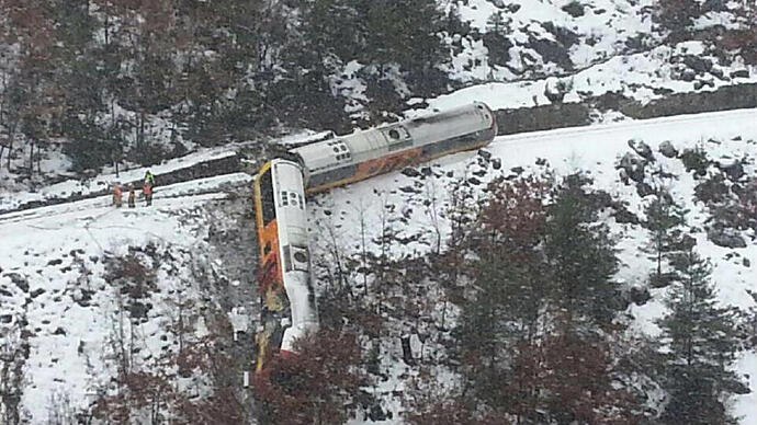 Train wreckage following the train derailment